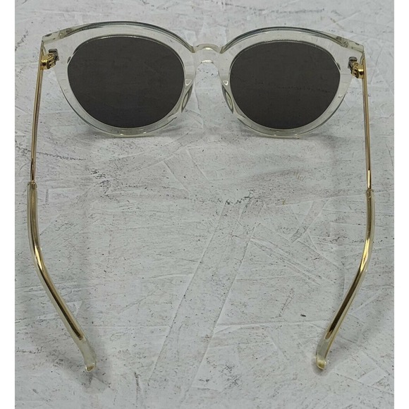 MY MELODY Kids Sunglasses w/ Case & Glass Cleaner - Picture 5 of 8